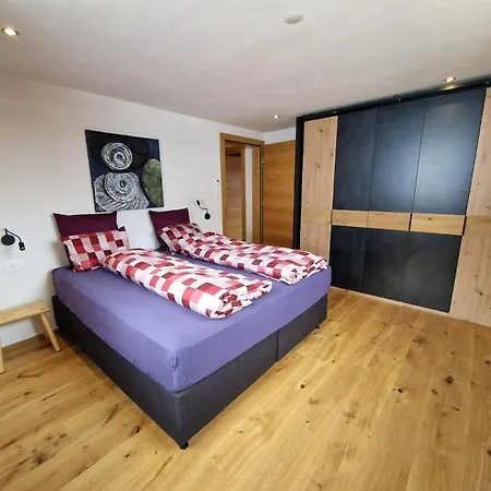 Chasa Siringia דירה *