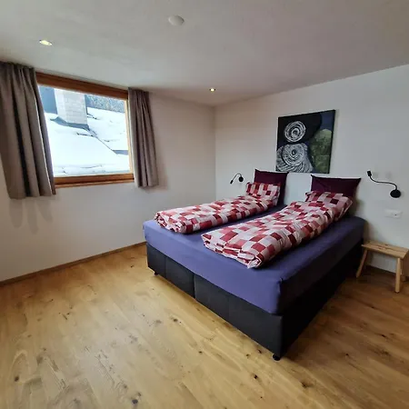 Chasa Siringia דירה זאמנאון